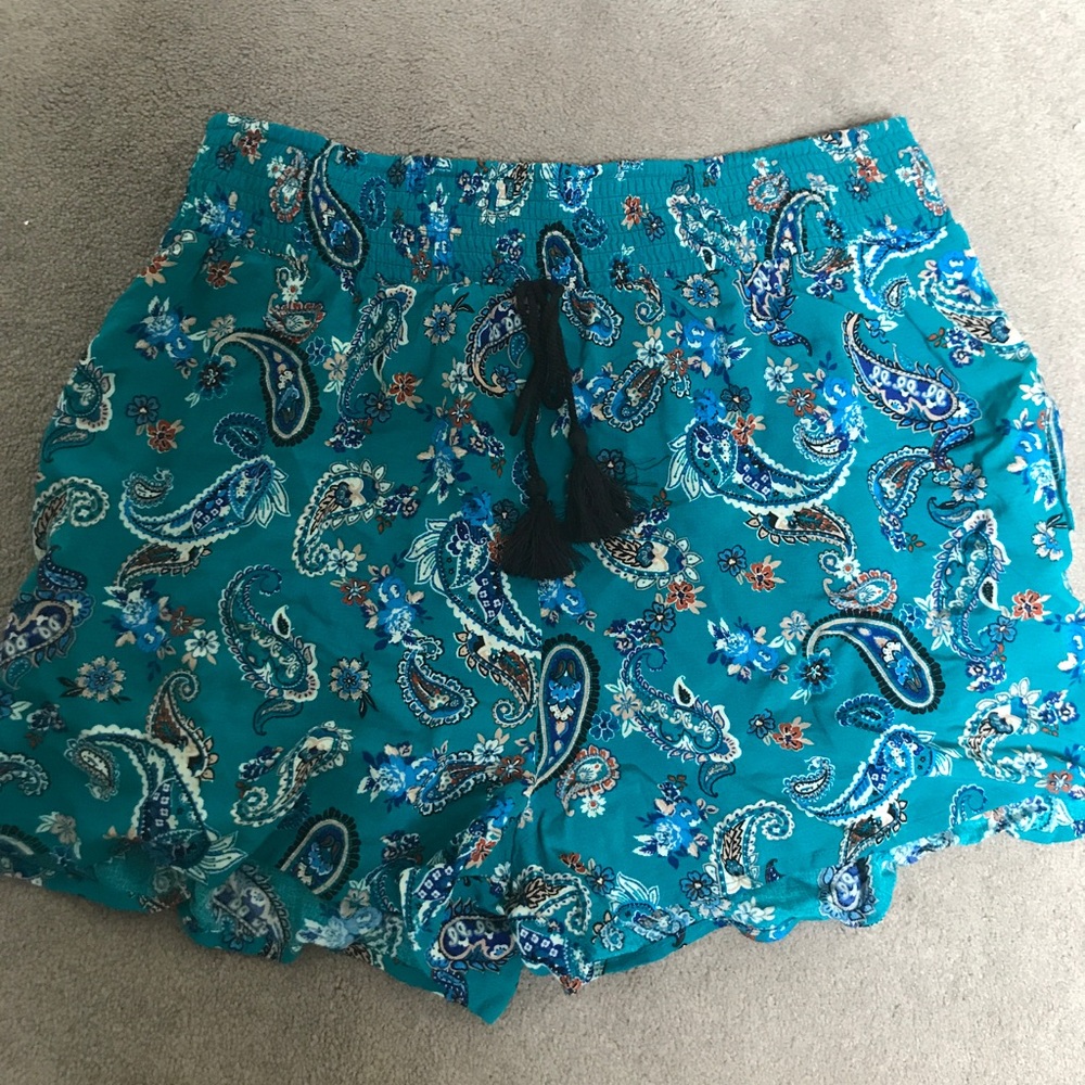 Cute blue patterned shorts! Brand new with tags!